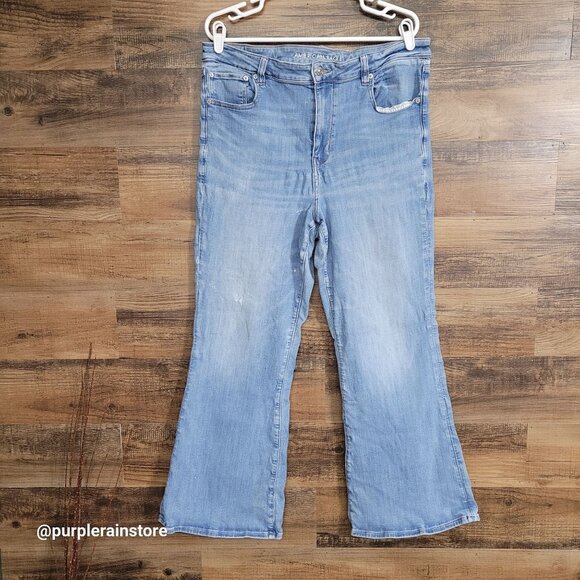 American Eagle Jeans 18 R Super Hi Rise Flare Next Level Stretch Medium Light - Picture 1 of 13